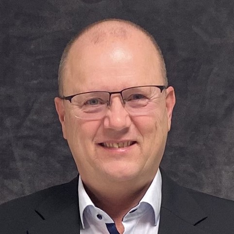 Michael Mortensen Holbæk, rekruttering, konsulnet